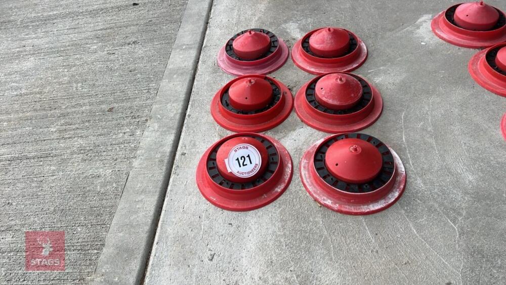 6 MINI-MASTER DRINKERS