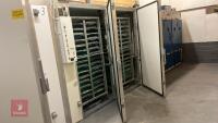 1999 BRISTOL INCUBATOR (12,000) * RESERVE ADDED - 5