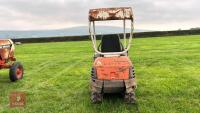 KUBOTA 1.5T MINI DIGGER - 4