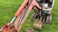 KUBOTA 1.5T MINI DIGGER - 11