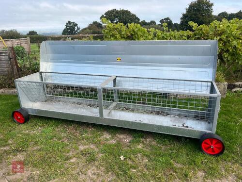 3M IAE HAY RACK