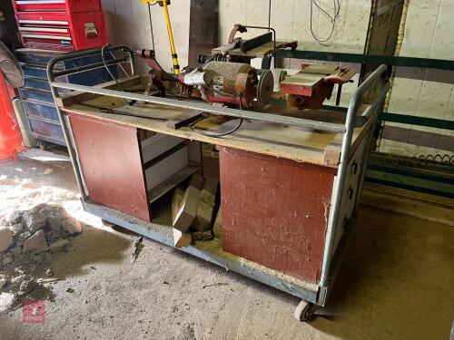 GRYPHON S3069F WOODWORKING LATHE