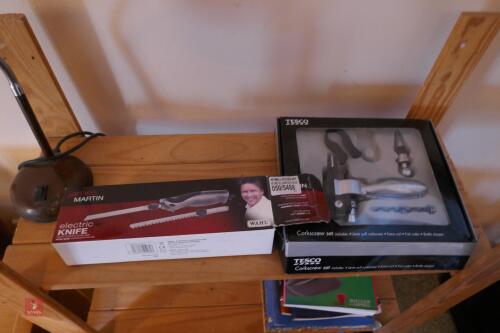CORKSCREW SET AND ELECTRIC KNIFE
