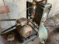 BROOMWADE 250L AIR COMPRESSOR - 4