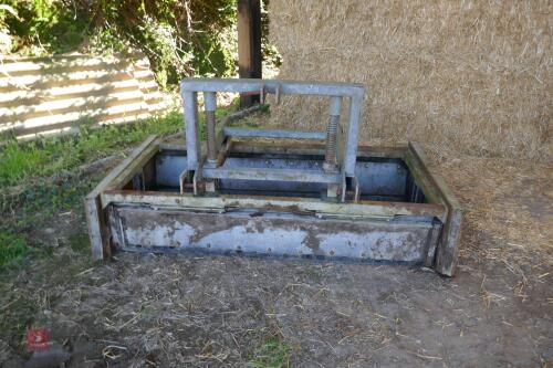 GALVANISED MAXISCRAPE YARD SCRAPER