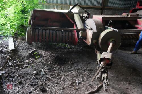 MCCORMICK B46 CONVENTIONAL BALER S/R
