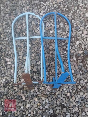 2 WALL MOUNTED SADDLE RACKS