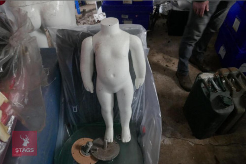 CHILD MANNEQUIN