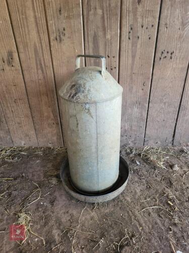 LARGE ELTEX GALVANISED POULTRY DRINKER