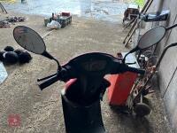 2011 YIYING 50CC PETROL SCOOTER - 6
