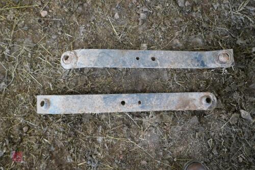 2 KUBOTA CAT 1 LIFT ARMS