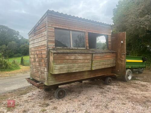 POULTRY HOUSE ON WHEELS (140)