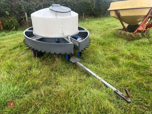 TRAILED MILK BAR 50 TEAT FEEDER