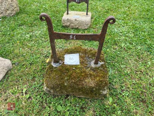 GRANITE MOUNTED BOOT SCRAPER (86)