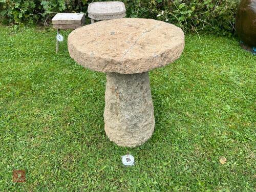 GRANITE STADDLE STONE (96)