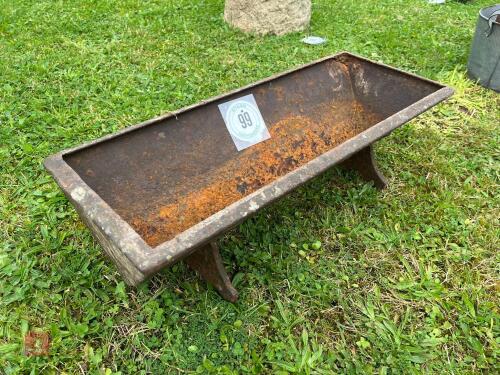 62CM CAST TROUGH/PLANTER (99)
