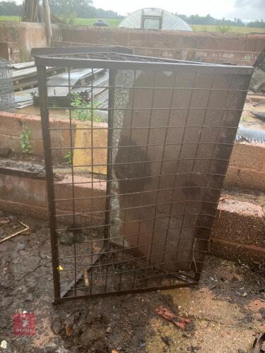 4' HOOK ON HAY FEEDER