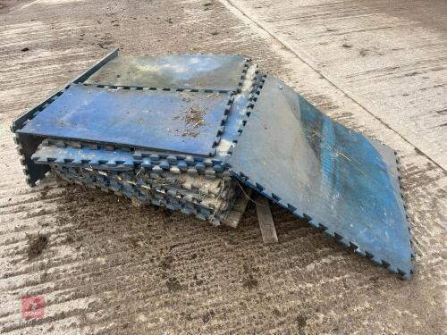 19 INTERLOCKING 1M X 1M MATS