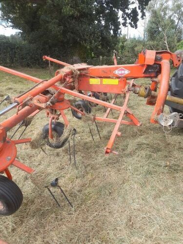 1988 KUHN GF 6000 TEDDER