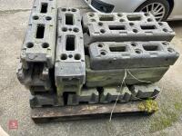 19 HERAS FENCE PANEL FEET - 3