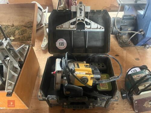 DEWALT DW625E ROUTER