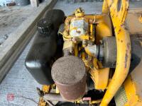COMPAIR HOLMAN V44 VIBRATING ROLLER - 12
