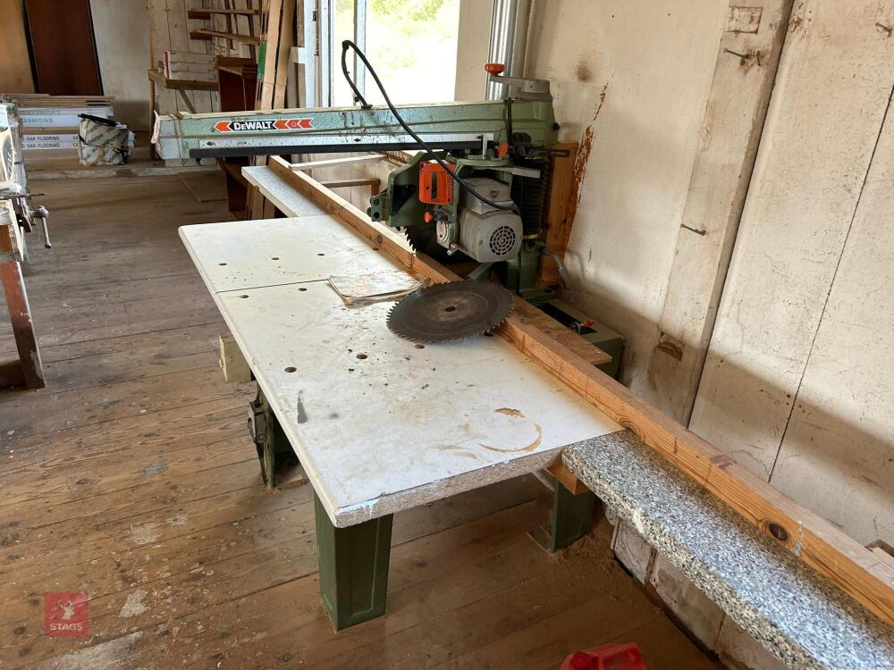 DEWALT 1600 RADIAL ARM SAW