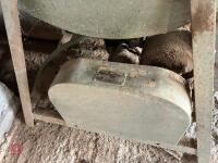 WOULDHAM LARGE GRINDING STONE - 7