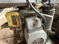 DEWALT 1600 RADIAL ARM SAW - 9