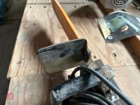 MAKITA 405MM CHAIN SAW - 5