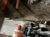 RESIN & GREASE GUN - 6