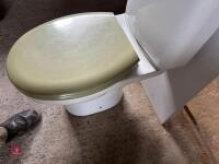 TOILET - 6