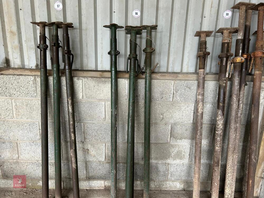 4 ACROW PROPS