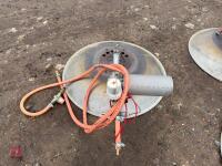 5 X GLOBAL 8 GAS BROODER HEATERS - 5