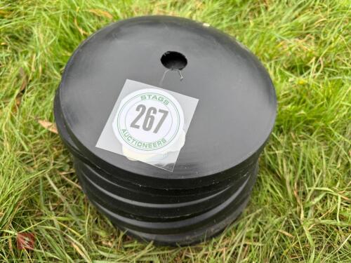 22 MANOLA INDOOR FEEDER HATS