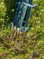 10 GREEN ELECTRIC FENCING STAKES - 4