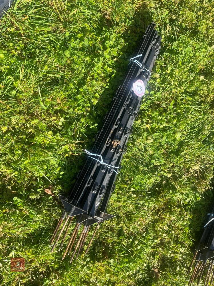 10 BLACK ELECTRIC FENCING STAKES