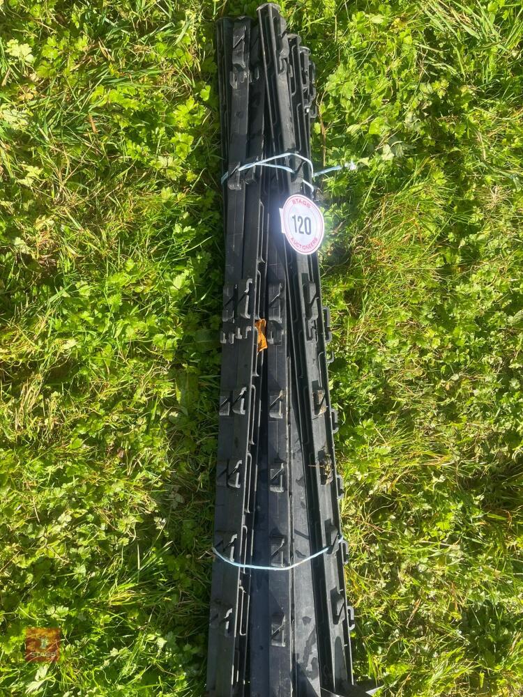 10 BLACK ELECTRIC FENCING STAKES