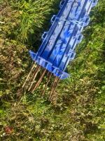 10 BLUE ELECTRIC FENCING STAKES - 3
