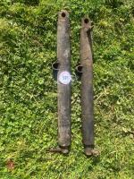 PAIR OF HYDRAULIC RAMS - 2