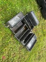 4 PLASTIC WALL MOUNTED DRINKING TROUGHS - 5