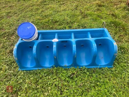 5 TEAT WYDALE CALF FEEDER
