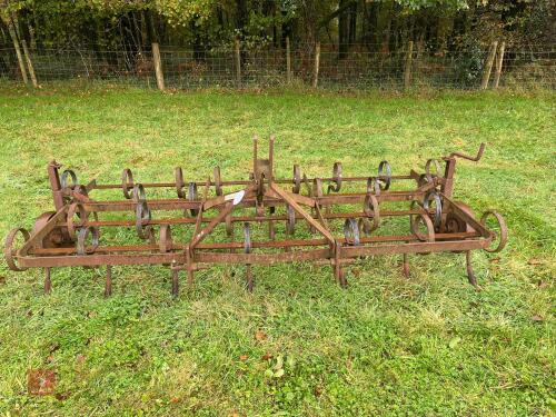 KONGSKILDE 9' 4'' SPRING TINE CULTIVATOR