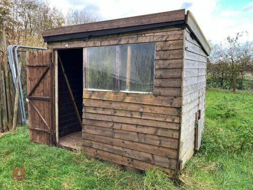 LARCHLAP 8' X 6' POULTRY HOUSE