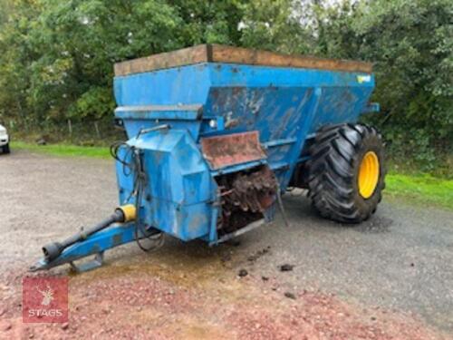 2004 WEST 2000GAL DUAL SPREADER