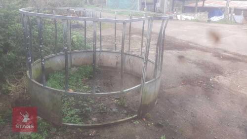 CATTLE ROUND FEEDER