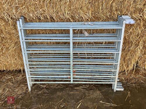 5 BATEMAN 4' GALVANISED HURDLES (42) * Late Reserve Added