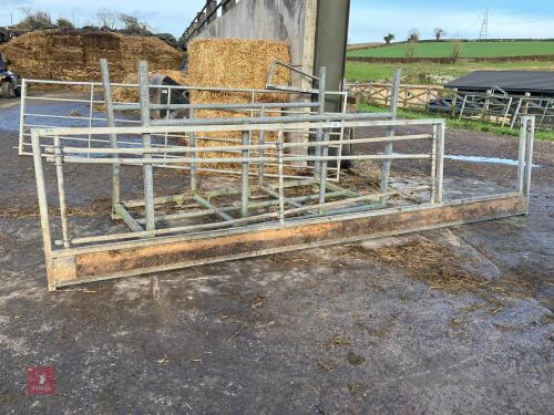 14' 6'' GALVANISED FEED BARRIER (64)