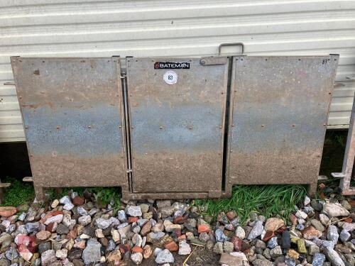 BATEMAN 1.9M GATED SHEETED HURDLE (83)