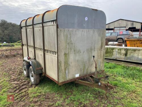 10' LIVESTOCK TRAILER (18)